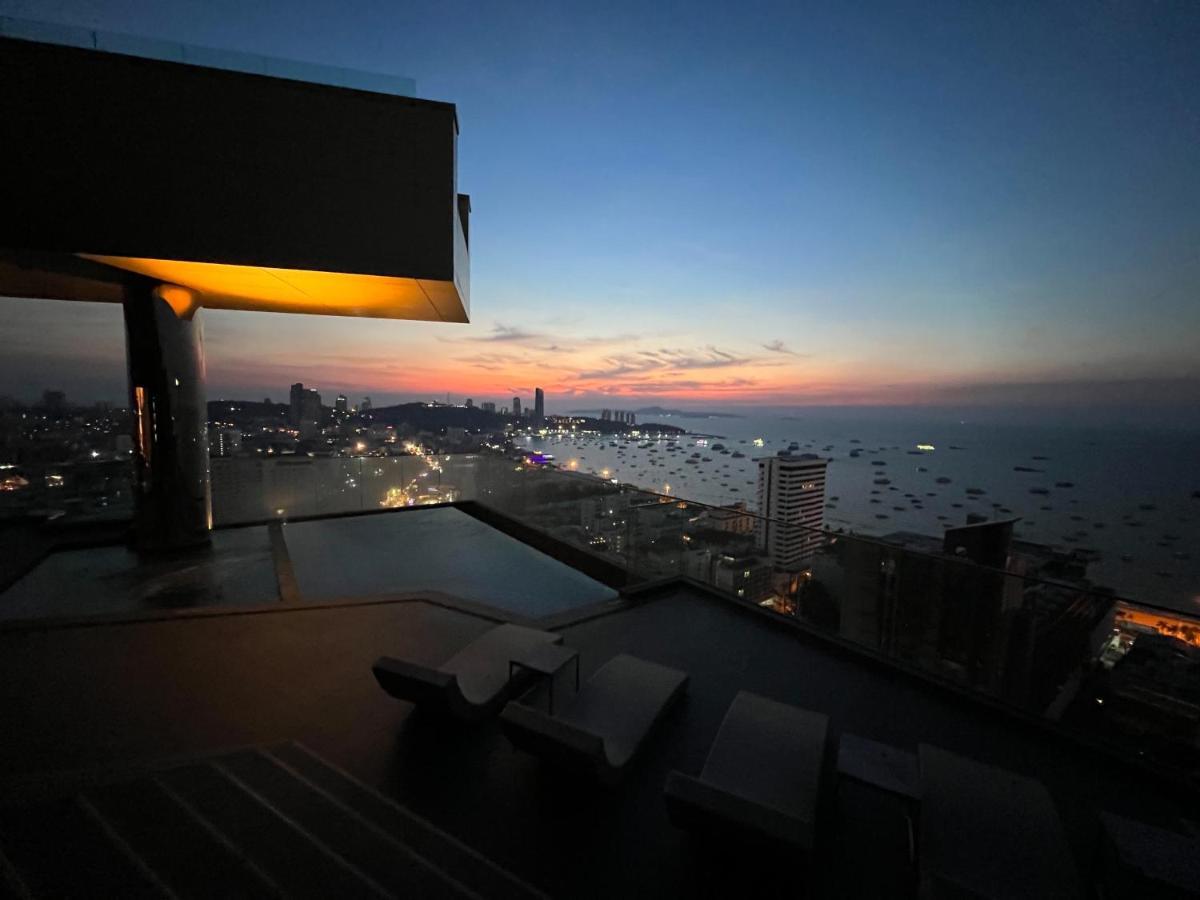 The Edge Central Pattaya Exteriör bild